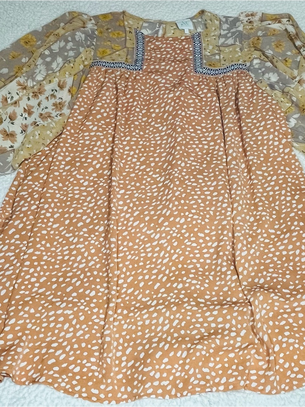 Shopthemint.com peach and mustard dressed